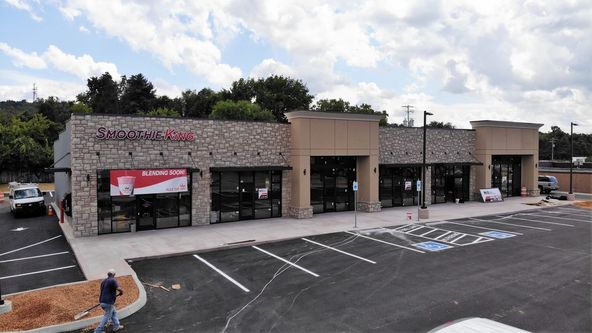 Concord Galleria - NEW - Shopping Center: 10800 Kingston Pike, Knoxville, TN 37934